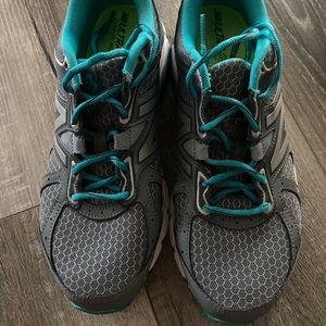 New Balance Tech Ride Sneakers Size 9 1/2